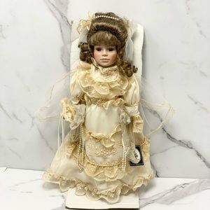 Geppeddo - vintage porcelain doll.